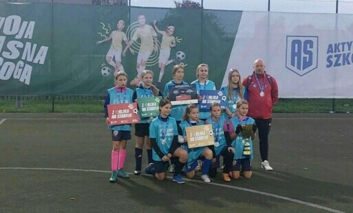 Zdjęcie do Sukcesy w piłce nożnej i tenisie stołowym